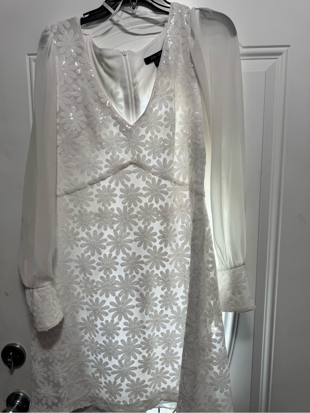 White Floral Lace Long-Sleeve Dress